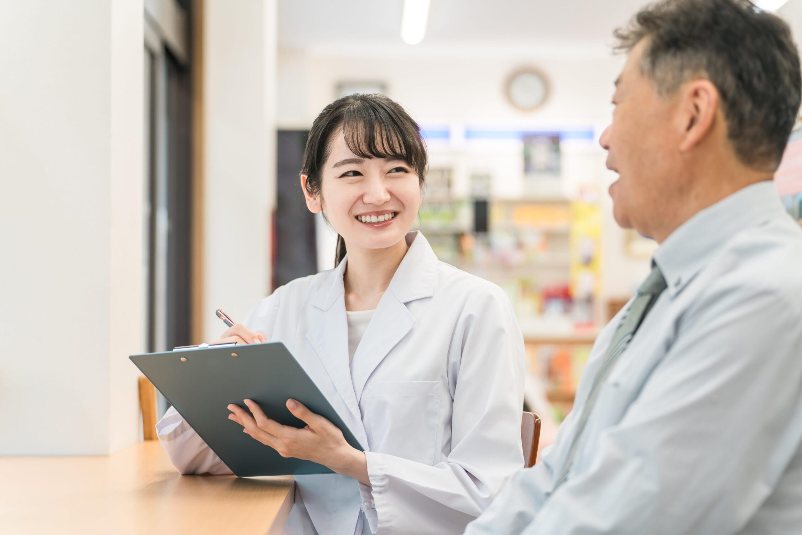 薬局 低栄養予防、健康増進支援薬局、厚生労働省 モデル事業、薬剤師会 地域連携、栄養スクリーニング